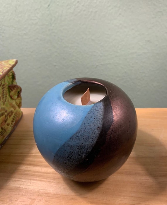 Fresh Cotton Scented Candle in Ceramic Holder with Copper Luster