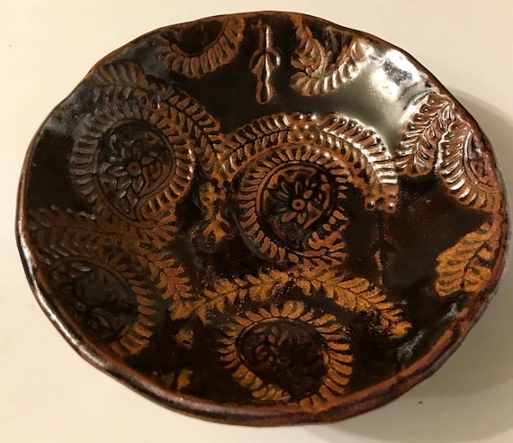 Ceramic Bowl in Rich Brown with Delicate East Indian Design in Golden Rutile