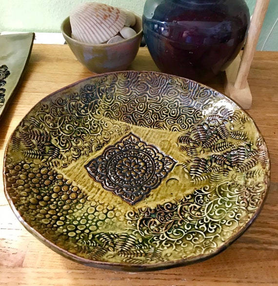 Elegant Ceramic Serving Platter in Amber Celedon