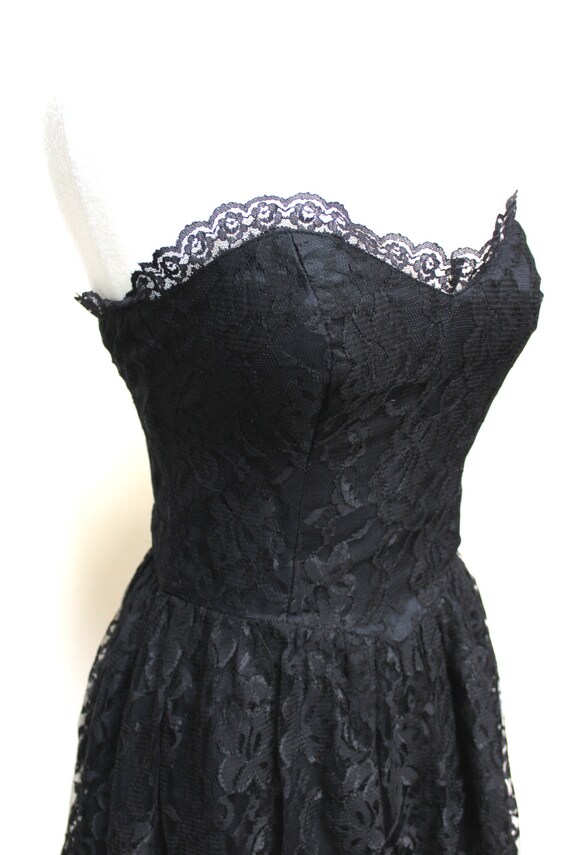 Black Lace Strapless Dress - image 3