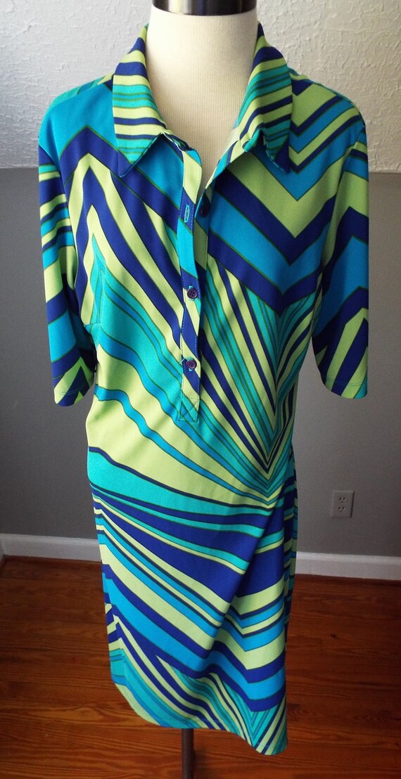Beautiful Short Sleeve Mod Print Dress by BCBG - Etsy