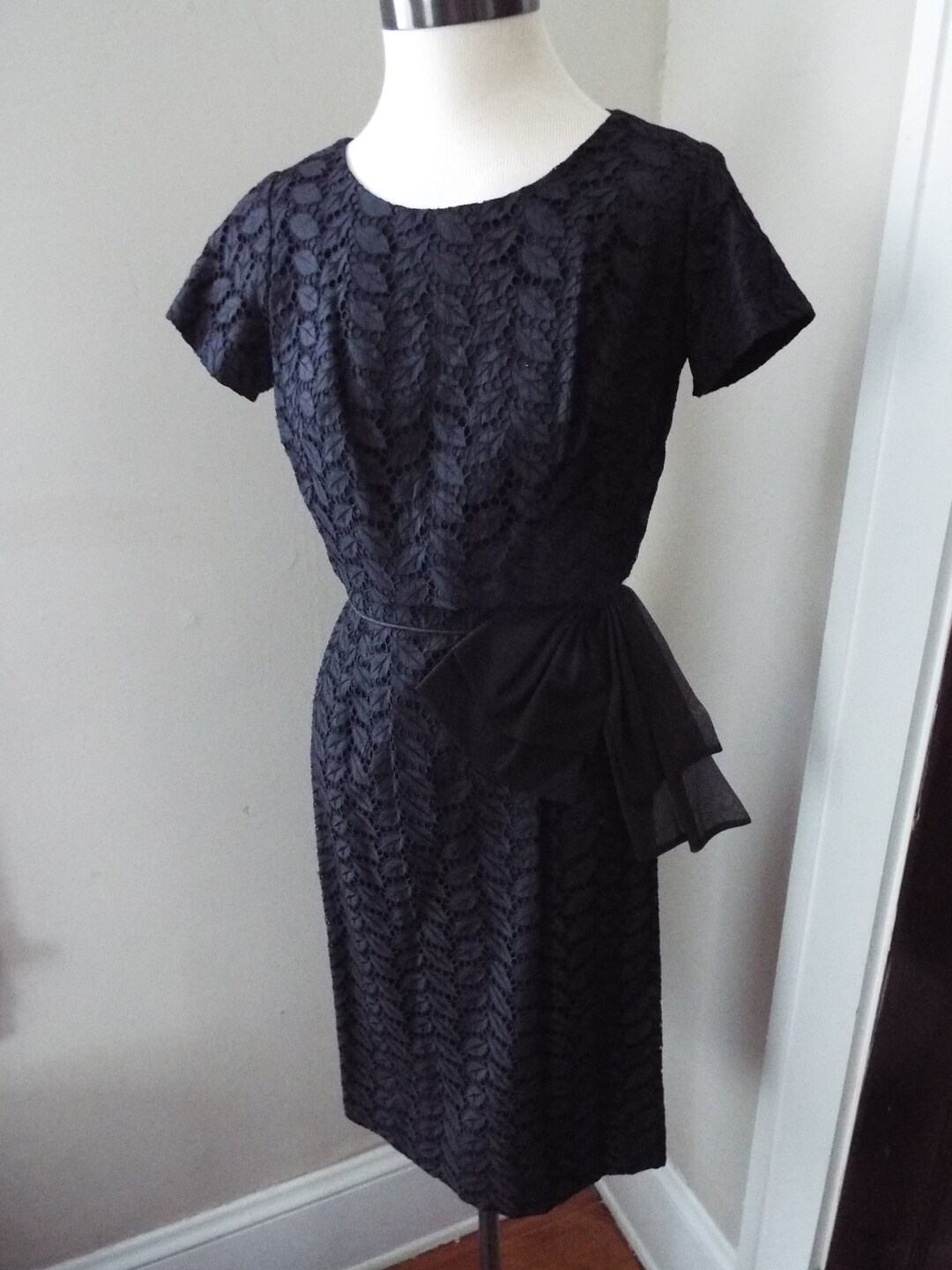 blue chiffon maxi dress Amalfi Coast Light Short Sleeve Pleated Belted Black Odyssey Maxi Dress Size:16½   36/37 EOFY SALE