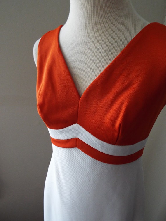 Vintage Sleeveless Orange Floral Dress by Mel War… - image 3