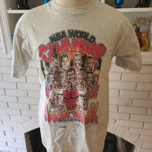 Chicago Bulls 1998 NBA Champions “Reigning of the Bulls!” Vintage T-Shirt  Sz Large for Sale in Chicago, IL - OfferUp