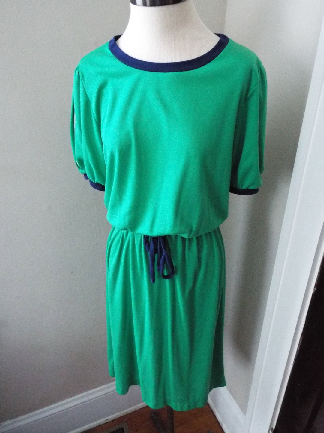 Vintage Short Sleeve Green Dress by Nikki Etsy