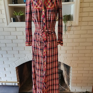 Vintage Long Sleeve Dress by Artbro
