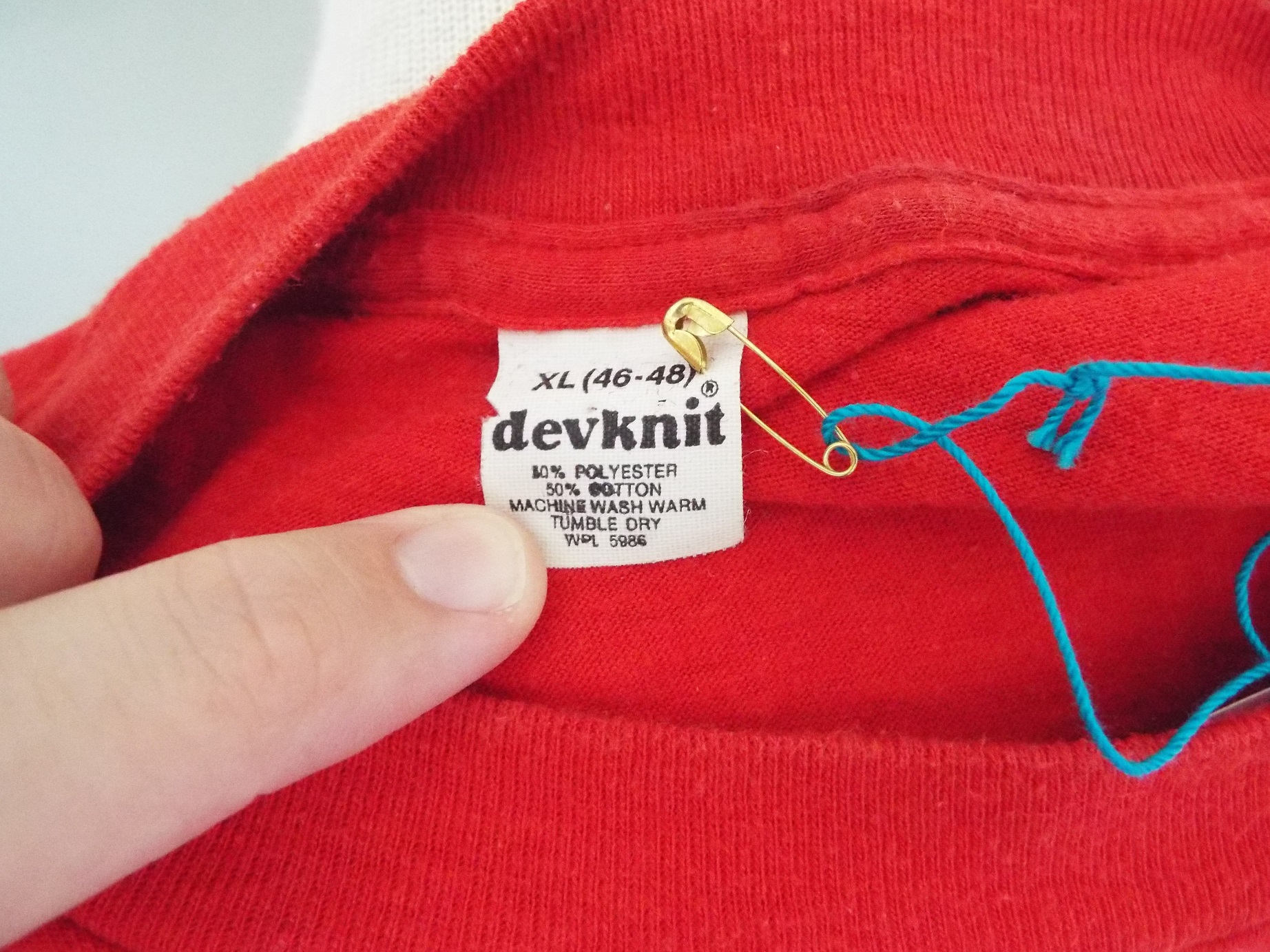 A02279 devknit Tシャツ Vintage T-shirt With Iron-on by Devknit - Etsy