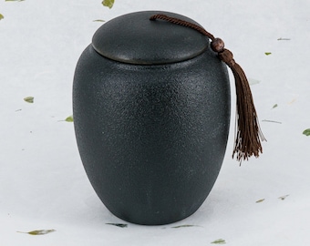 Japanese Black Ceramic Canister with Tassel Lid (850ml/28oz): Airtight Jar for Dry Goods