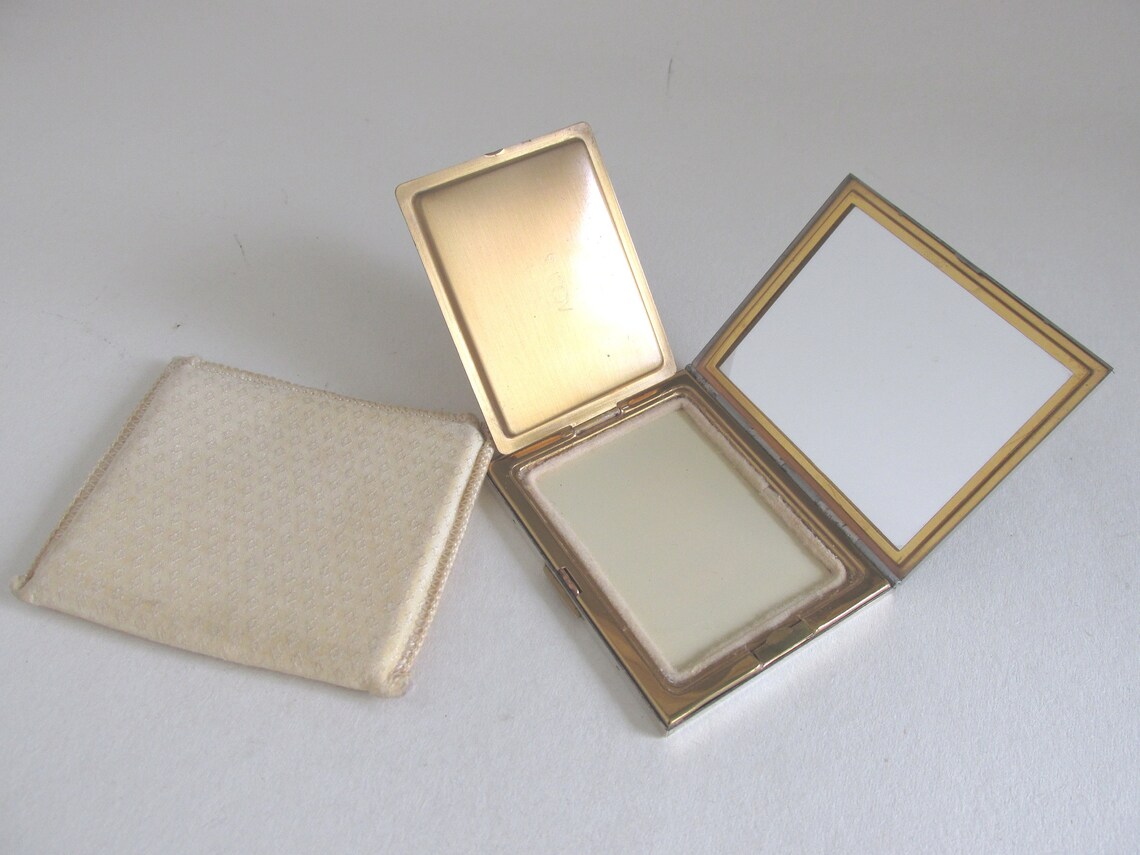 Vintage Vogue Vanities Powder Compact Slim Rectangular Etsy UK