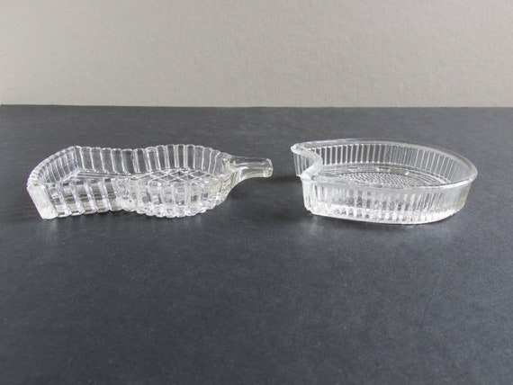 Set of 2 Vintage Glass Trinket Dishes c 1930s | T… - image 2