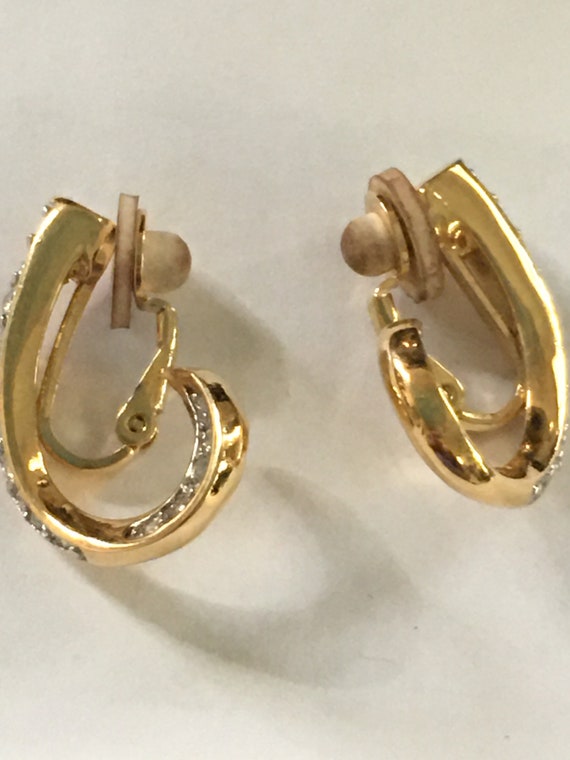 Nina Ricci clip on gold and rhinestone earrings c… - image 4