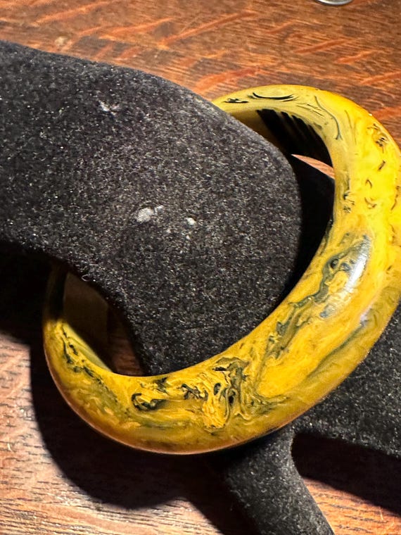 Marbleized bakelite high dome(tested) bangle brac… - image 8