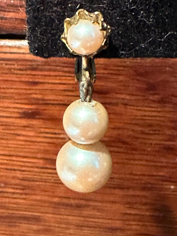 Miriam Haskell dangle, drop smooth pearl earrings… - image 6