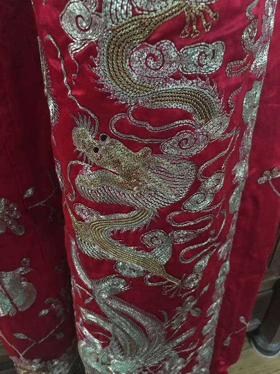 Red silk and silver,gold bullion embroidered Chin… - image 9