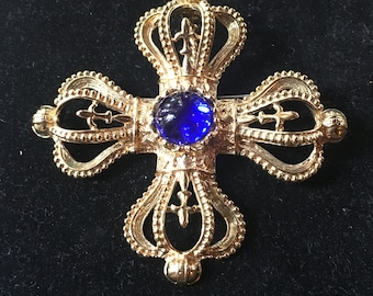 Parklane vintage Maltese cross circa 1970 in goldtone