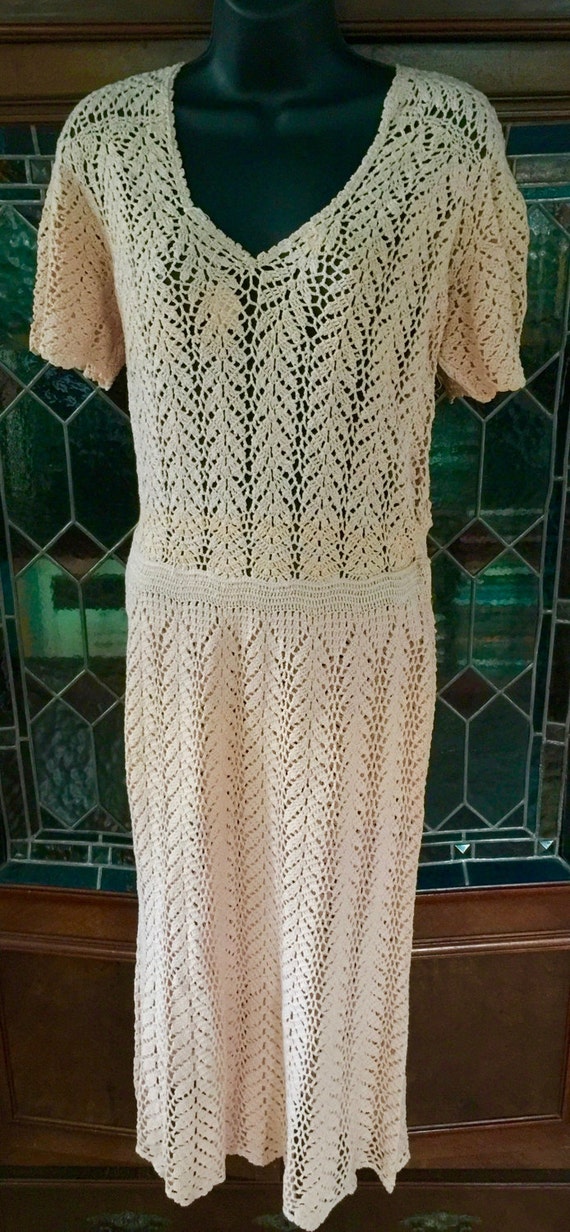Late 30s,early 40s crochet peach pink dress in ope
