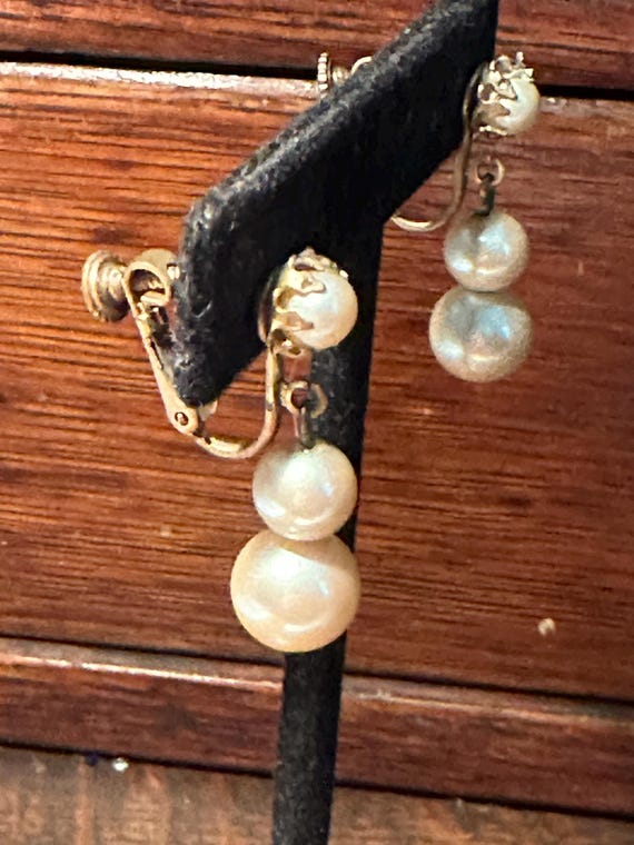Miriam Haskell dangle, drop smooth pearl earrings… - image 2