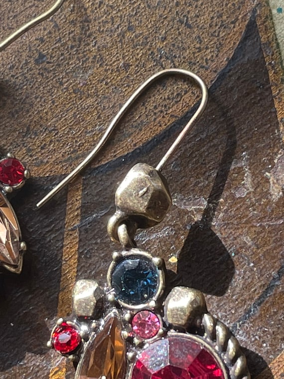 French hook multicolor dangle earrings, circa 198… - image 7