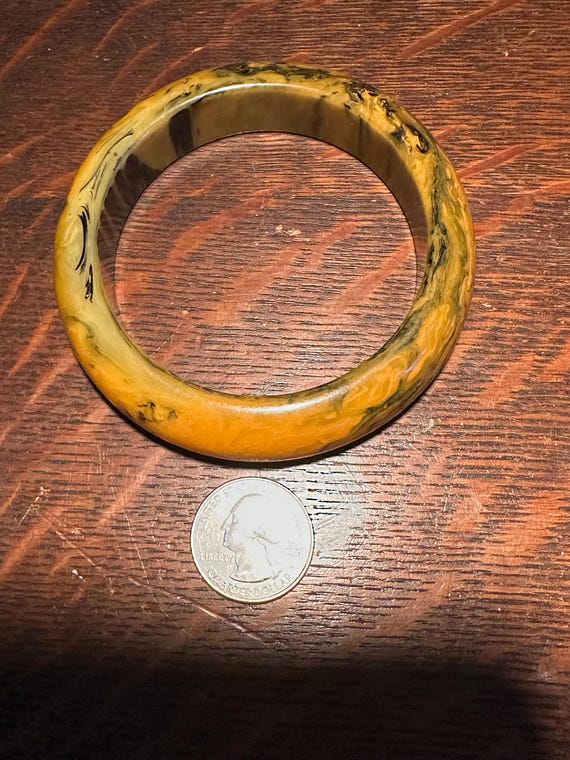 Marbleized bakelite high dome(tested) bangle brac… - image 2