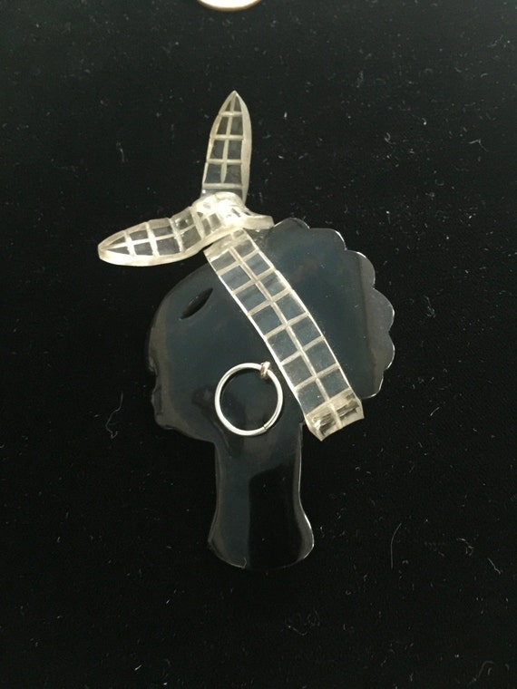 Lucite and bakelite face pin,Afrocentric with tig… - image 2
