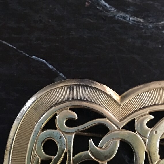Miriam Haskell heart pin circa 1960s in goldtone - image 6