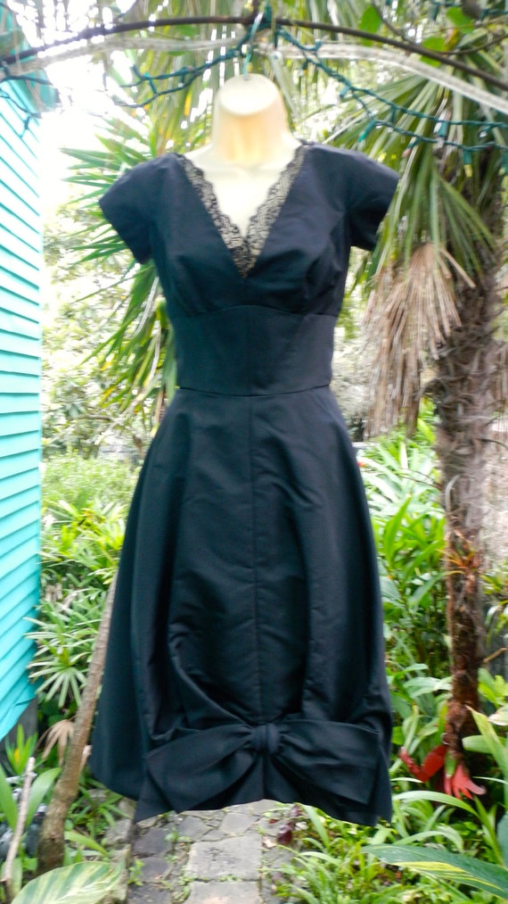 1950s Black Faille Cocktail Dress With Lace and Bows Circa Late 50s Size4-5  - Etsy