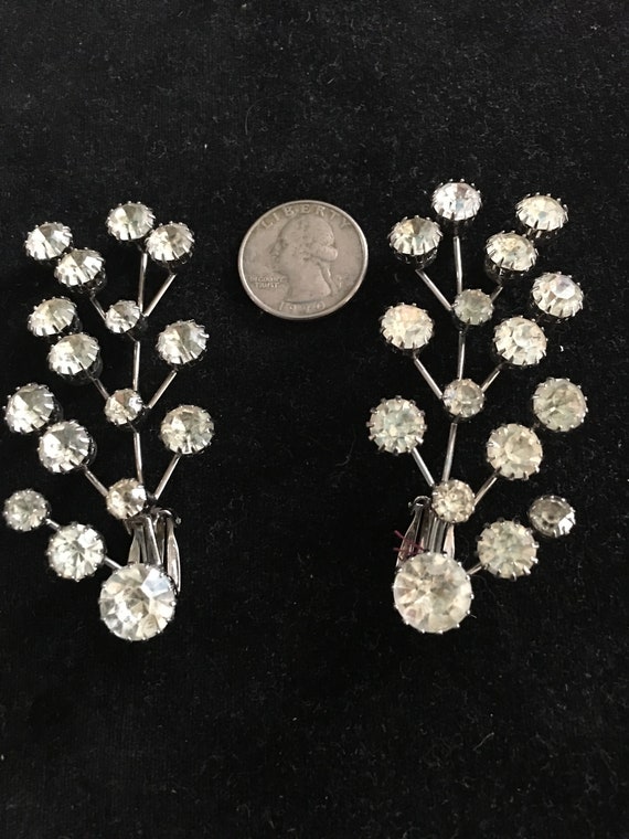 1950s spray rhinestone earrings in clip on