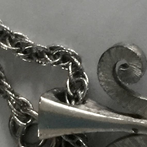 Avon modernist,mod pendant in silver with plastic… - image 5