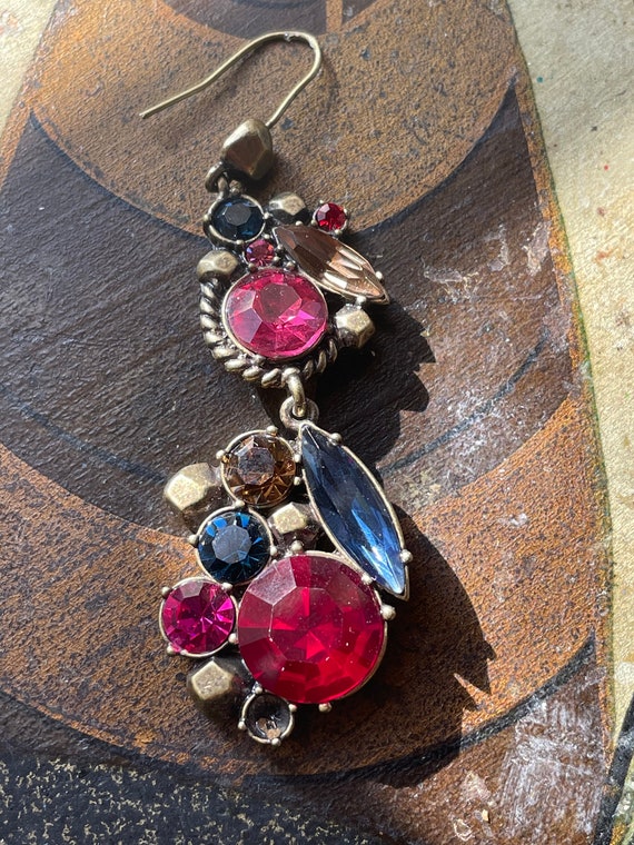 French hook multicolor dangle earrings, circa 198… - image 4