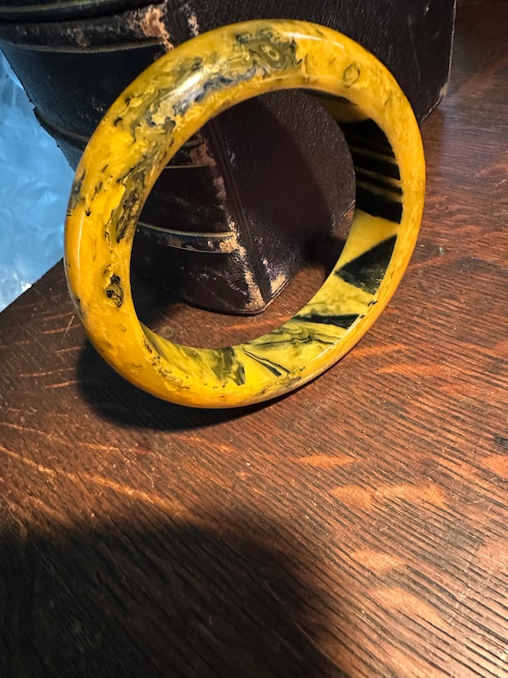 Marbleized bakelite high dome(tested) bangle brac… - image 9