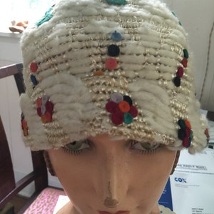 a1920s cloche of straw,chenille,and cut felt,handmade. colors are creme,green,blue,and red image 4