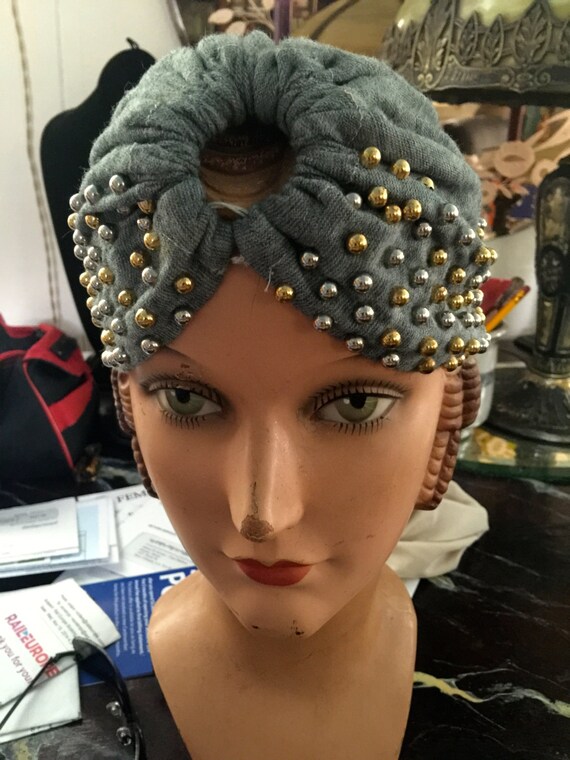 Neiman Marcus  Suzy model turban with metal gold … - image 4