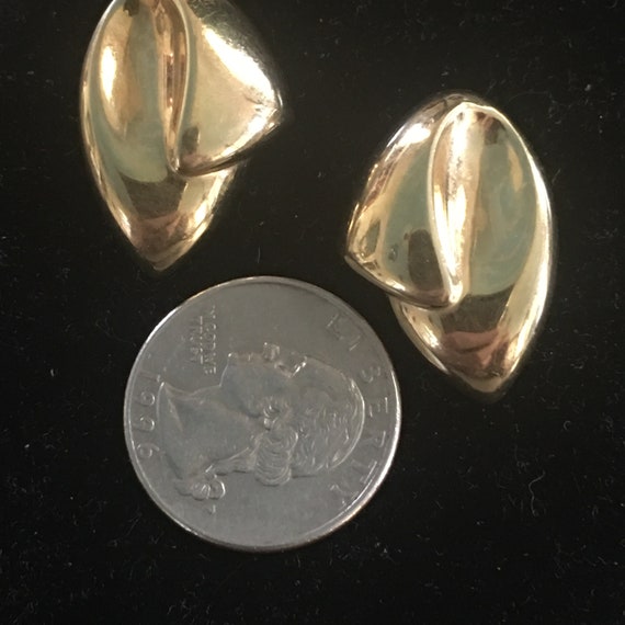 14 karat gold,mid century,clip on earrings in geo… - image 1