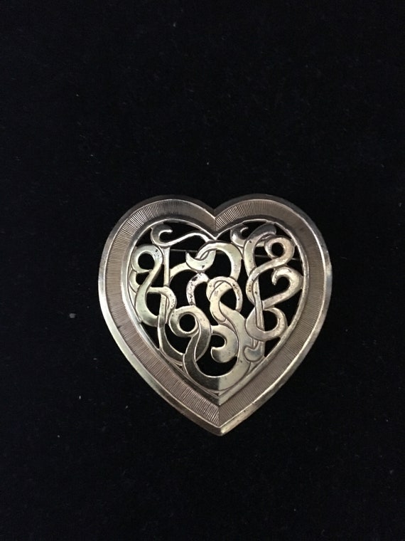 Miriam Haskell heart pin circa 1960s in goldtone - image 3