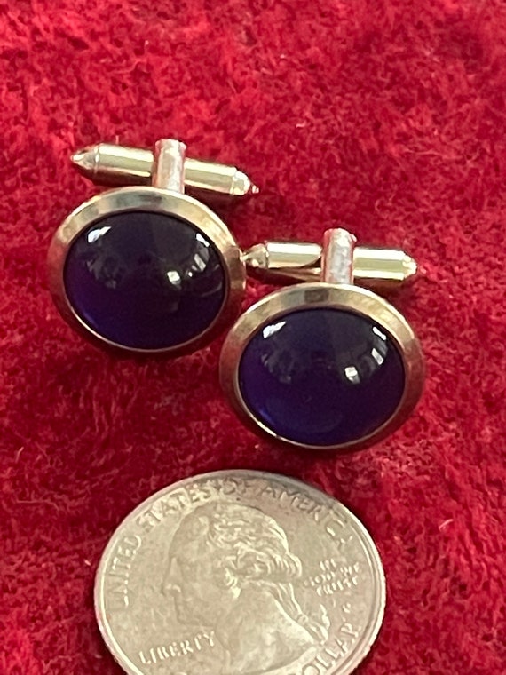 Sapphire blue cabochon gold metal cufflinks, circ… - image 1