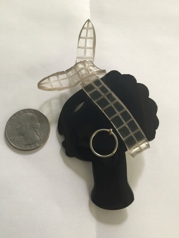 Lucite and bakelite face pin,Afrocentric with tig… - image 1