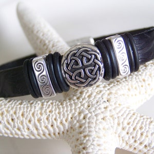 Celtic Knot Focal Leather Bracelet - Item R9052