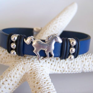Galloping Horse Focal Leather Bracelet - Item R6010