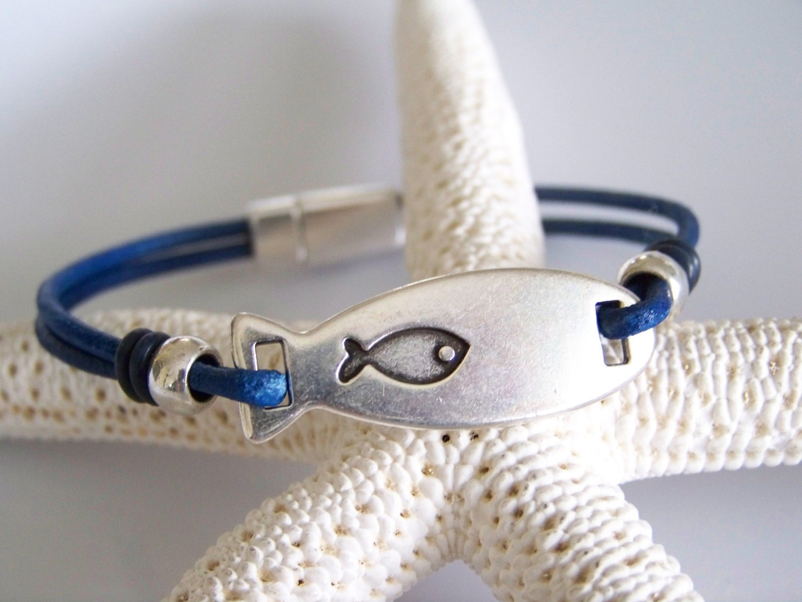 Blue or Brown Leather Cord Fish Link Bracelet R6045 | Etsy