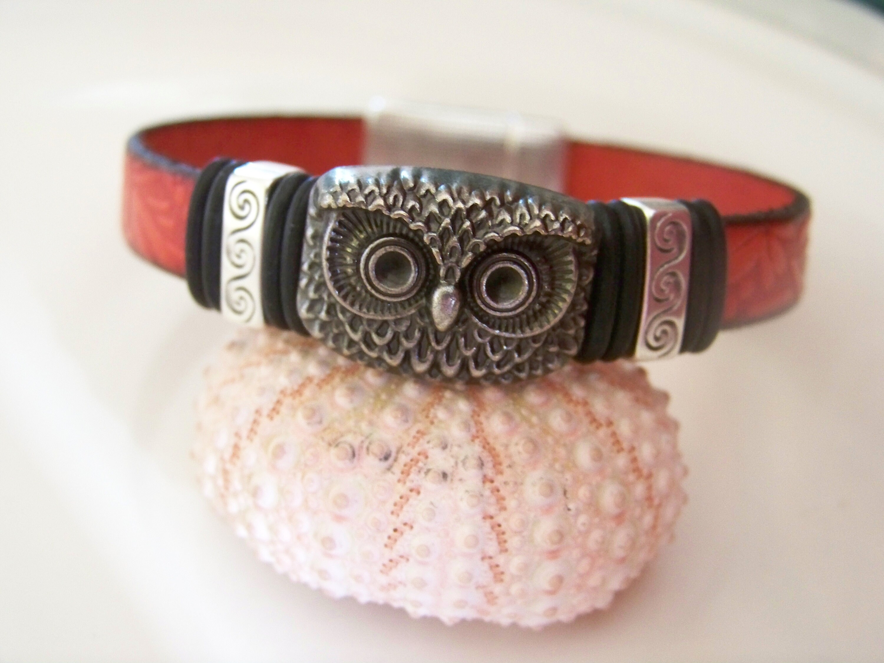 Owl Focal Leather Bracelet