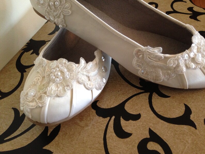 ivory lace ballet flats