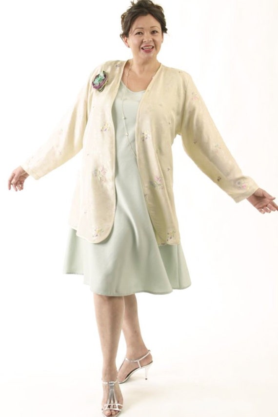 ivory jacket for mother of the bride