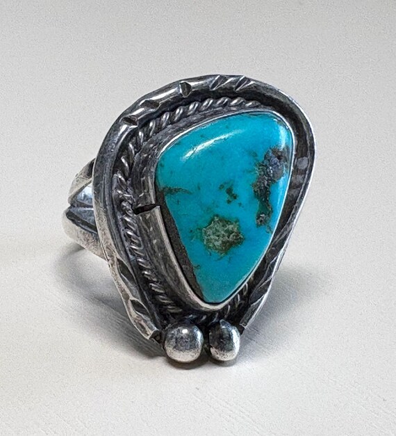 Single Triangular Turquoise Stone Set in Silver V… - image 1