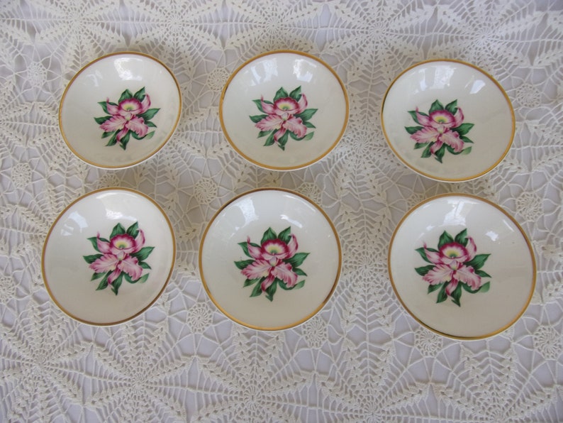FREE SHIPPING Excellent Condition Set 36 Pc Modern Orchid Pattern Dinnerware Service for 6 Pagan City Pottery Made USA