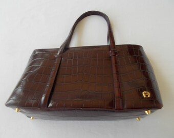 Etienne Aigner, Rare OxBlood, Genuine Cowhide Leather, Purse with 2 Handles, Zip Closure, Zip Pocket Inside, Excellent Condition