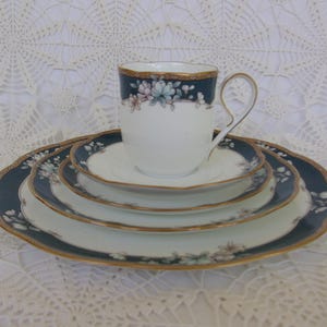 Vintage Noritake Bone China Place Setting: Sandhurst Blue Floral, 5-Piece