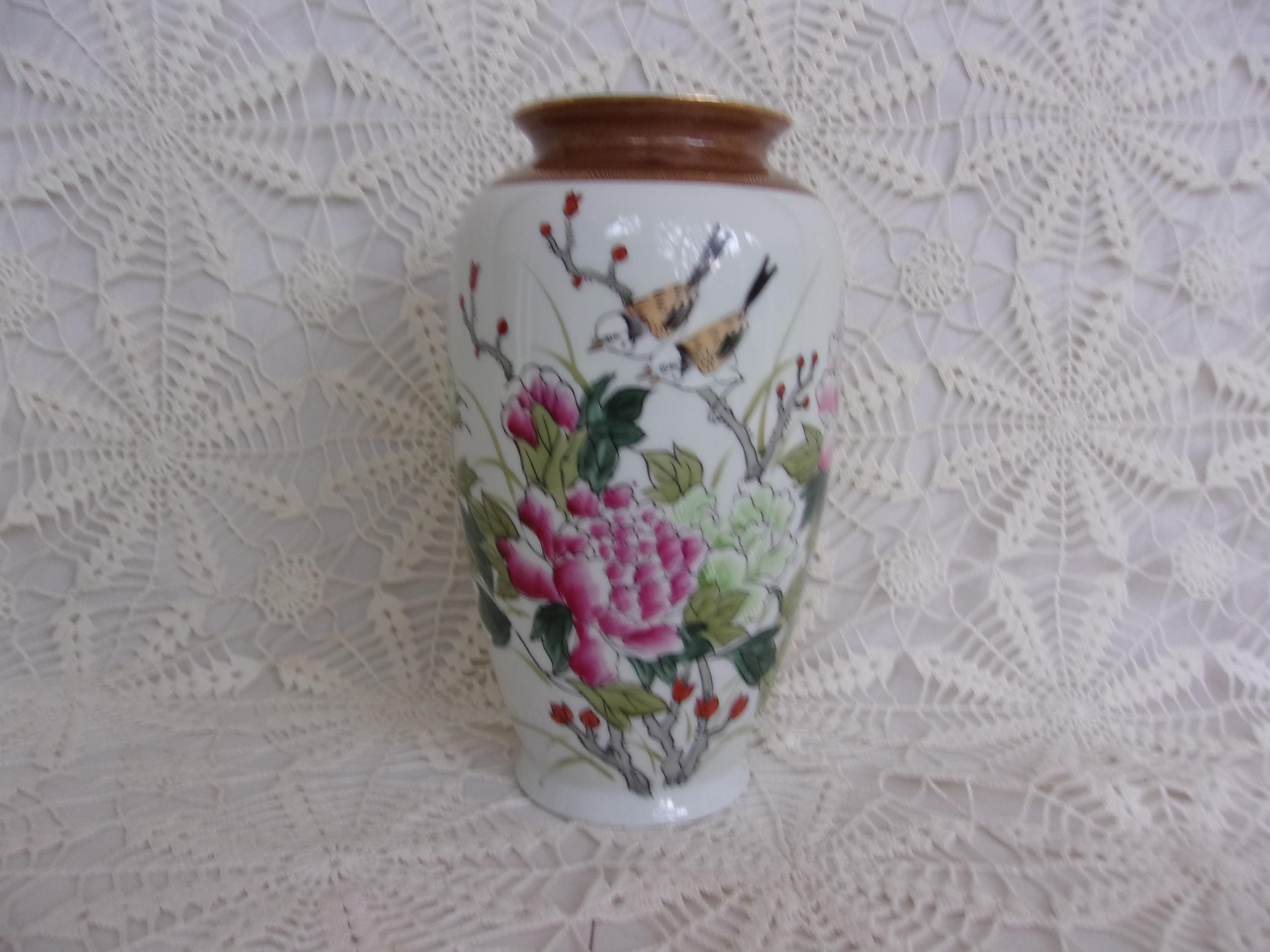 Kutani Vase - Etsy