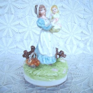Vintage Music Box, Mother and Child, Mother&#39;s Day Gift, Schmid, Made in Germany, Excellent Condition, FREE GIFT BOXED