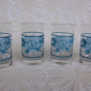 Vintage Correlle by Corning, Blue Velvet Pattern, Juice Glasses,  Set of 4 Juice Glasses, Made USA, During the 1990s, Excellent Condition