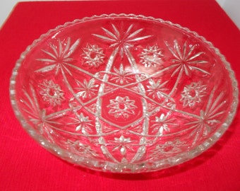 Vintage Anchor Hocking, Star Crystal Pattern, Serving Bowl, Made in USA, Excellent Condition